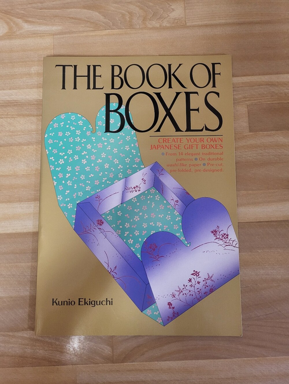 The Book of Boxes: Create your own Japanese Gift Boxes